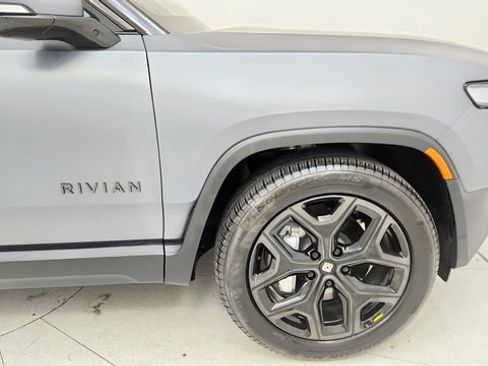 Used 2026 Rivian R1S Adventure AWD/4WD image 22