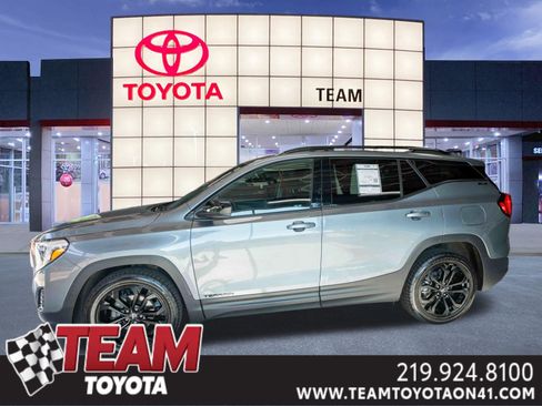 Used 2021 GMC Terrain SLE w/ Elevation Edition FWD image 1