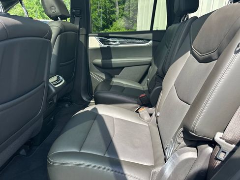 Certified 2023 Cadillac XT6 Premium Luxury w/ Technology Package AWD/4WD image 20