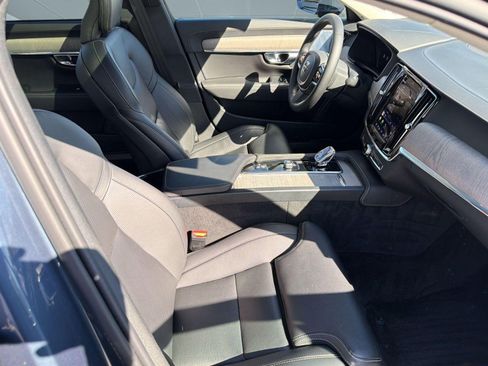 Certified 2023 Volvo S90 B6 Ultimate w/ Lounge Package image 30