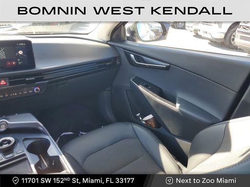 Used 2025 Kia EV6 Light image 15