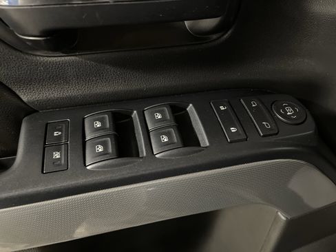 Used 2017 Chevrolet Silverado 1500 LT w/ All Star Edition image 10