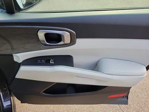 Certified 2025 Kia Sorento X-Line EX image 10