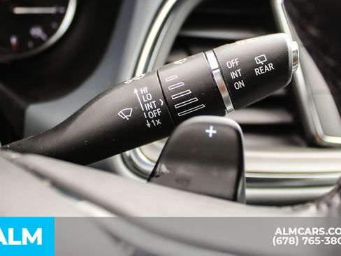 Used 2024 Buick Enclave Premium image 31