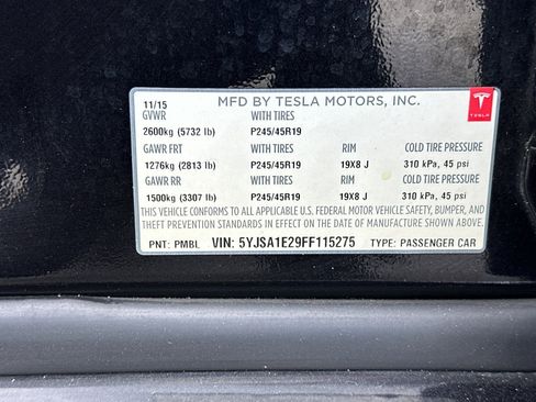 Used 2015 Tesla Model S 70D image 30