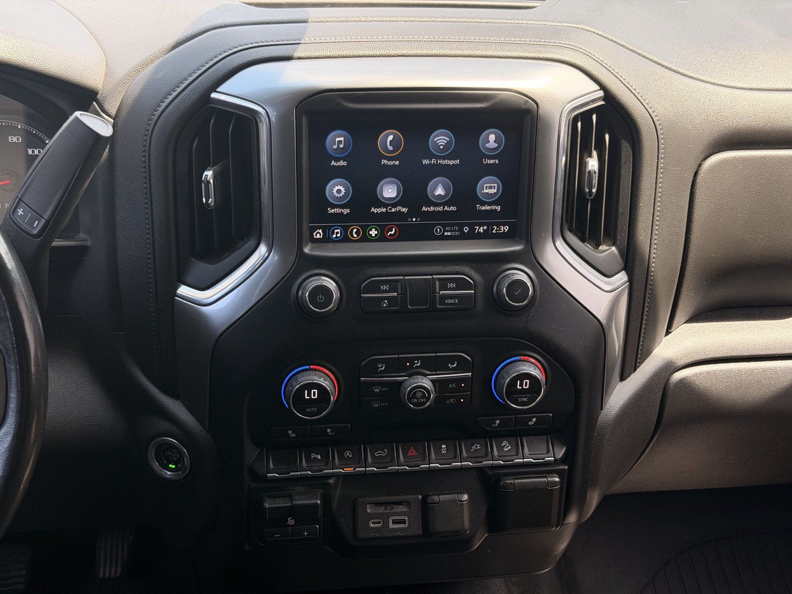 Used 2022 Chevrolet Silverado 1500 LT AWD/4WD image 30