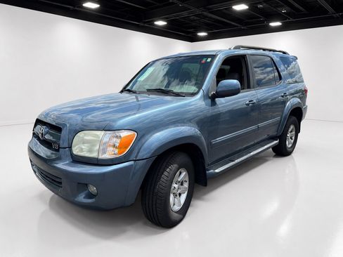 Used 2007 Toyota Sequoia SR5 AWD/4WD image 1