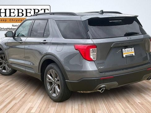 Used 2023 Ford Explorer XLT w/ Equipment Group 202A RWD image 11