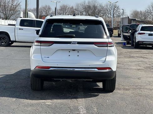 Used 2022 Jeep Grand Cherokee Limited 4xe image 5