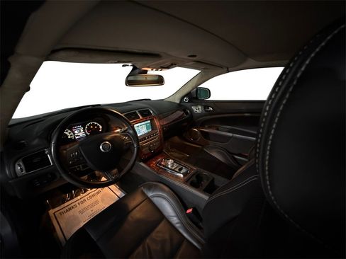 Used 2010 Jaguar XKR R image 14