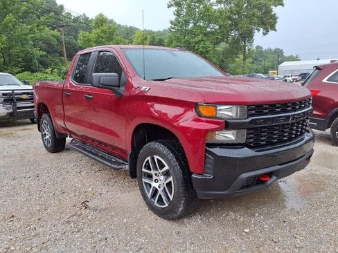 Used 2020 Chevrolet Silverado 1500 Custom Trail Boss w/ Custom Convenience Package AWD/4WD image 22