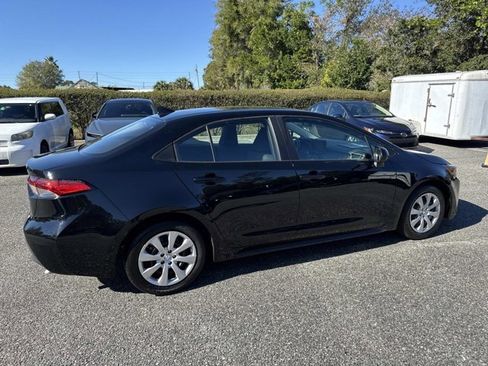 Certified 2025 Toyota Corolla LE image 2