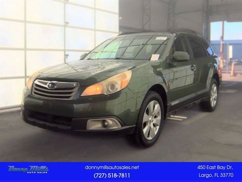 Used 2011 Subaru Outback 2.5i Premium AWD/4WD image 1