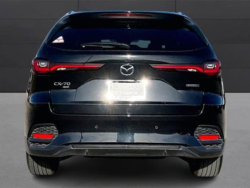 Certified 2025 MAZDA CX-70 3.3 Turbo w/ Preferred Package image 3