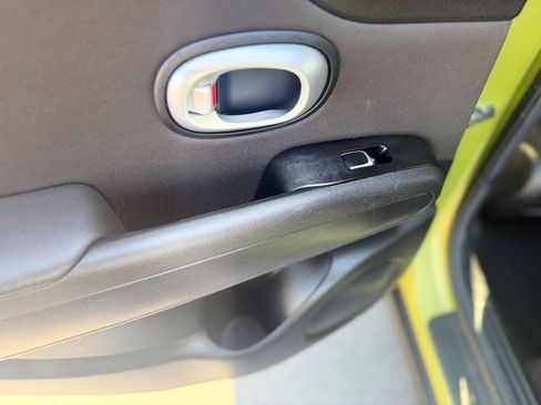 Used 2017 Kia Soul image 20