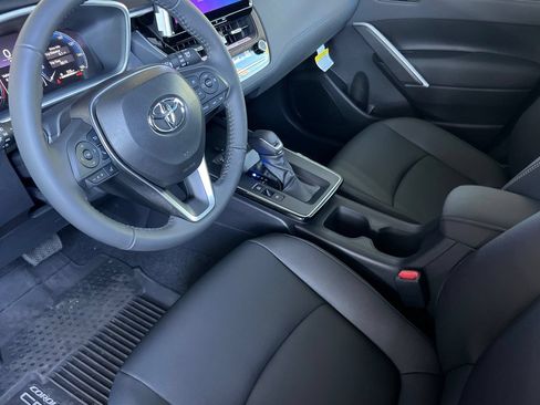 New 2026 Toyota Corolla Cross XLE w/ Convenience Package FWD image 7