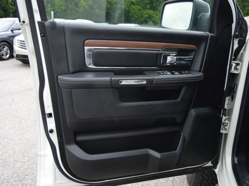 Used 2018 RAM 1500 Laramie w/ Convenience Group image 21