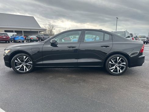 Used 2021 Volvo S60 T8 R-Design image 6