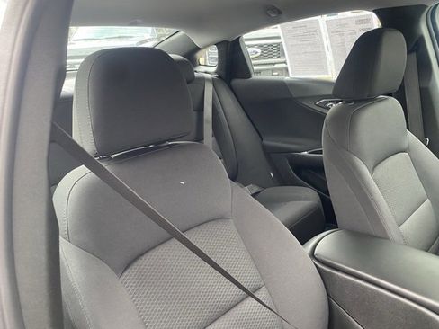 Used 2025 Chevrolet Malibu RS image 26