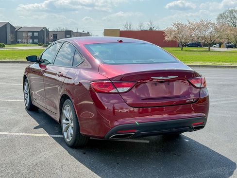 Used 2016 Chrysler 200 S FWD image 13