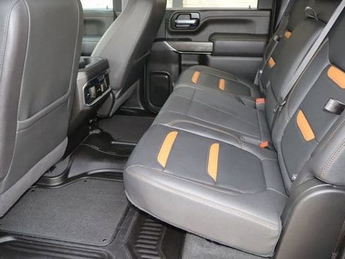 Used 2023 GMC Sierra 2500 AT4 w/ AT4 Premium Plus Package AWD/4WD image 6