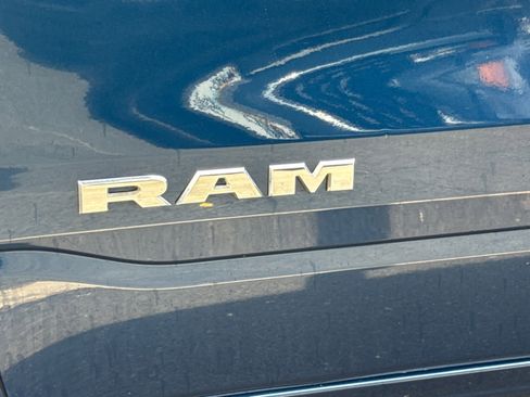Used 2021 RAM 1500 Big Horn image 9