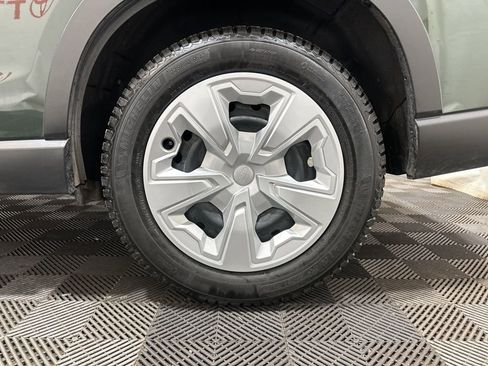 Used 2023 Subaru Forester Base image 29