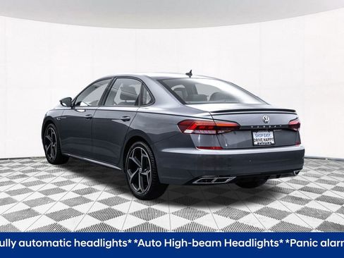 Used 2022 Volkswagen Passat 2.0T R-Line image 8