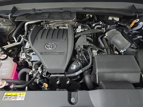 Used 2024 Toyota Grand Highlander AWD Hybrid image 13