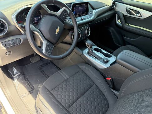 Used 2021 Chevrolet Blazer LT FWD image 13