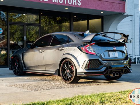 Used 2019 Honda Civic Type R image 4
