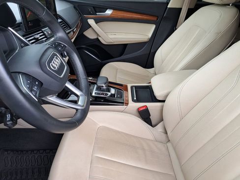 Used 2022 Audi Q5 2.0T Premium Plus w/ Premium Plus Package AWD/4WD image 18