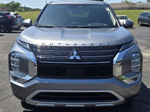 Used 2023 Mitsubishi Outlander SE Black Edition FWD image 1