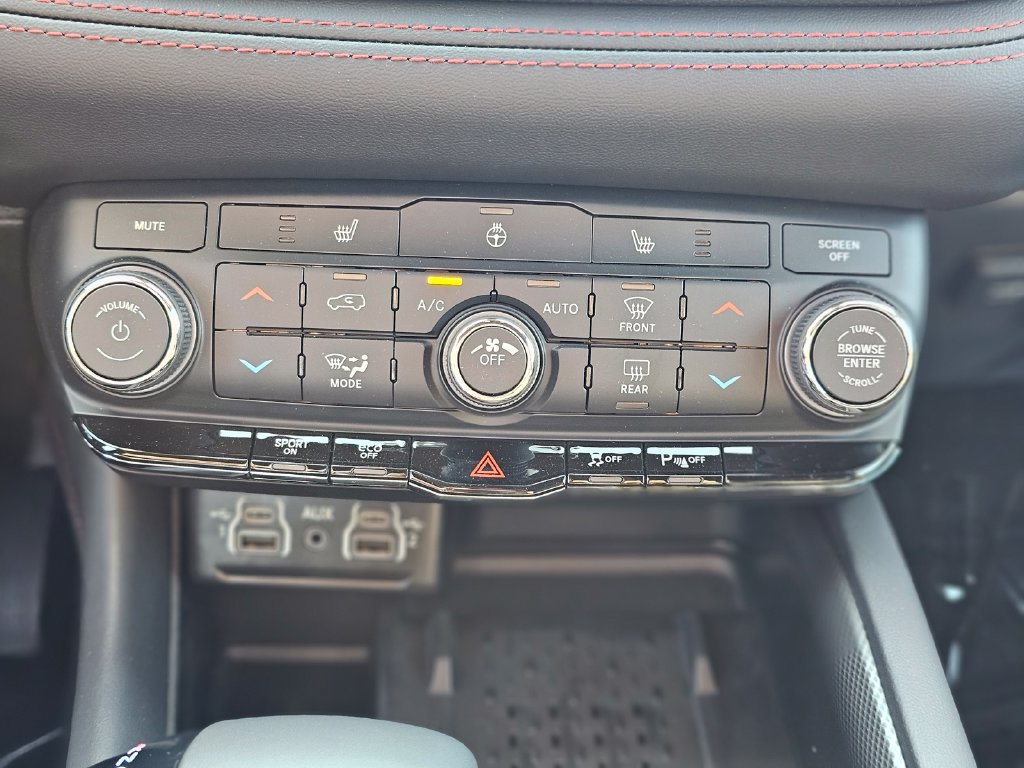 New 2026 Dodge Durango GT w/ Blacktop Package AWD/4WD image 13