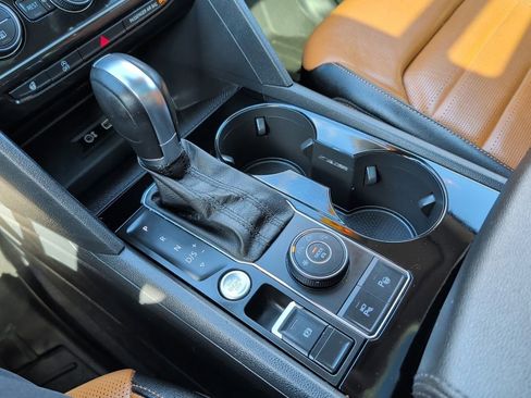 Used 2019 Volkswagen Atlas SEL Premium AWD/4WD image 18