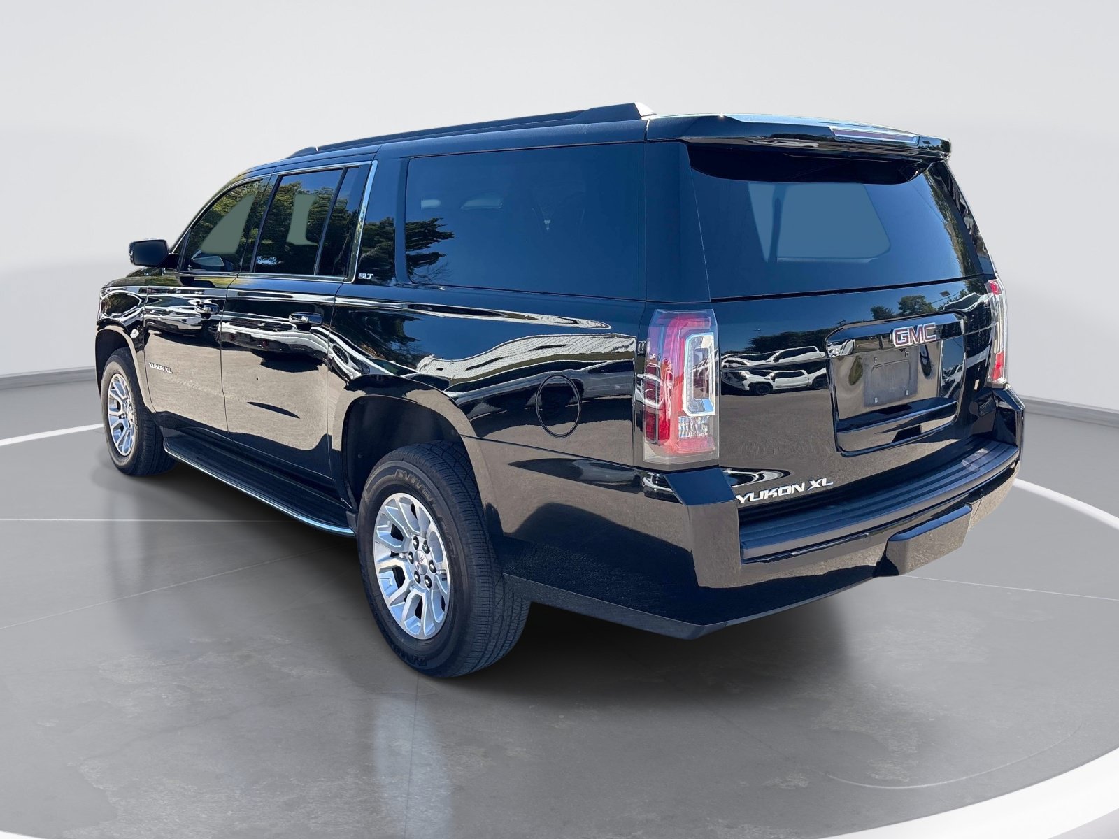 Used 2019 GMC Yukon XL SLT AWD/4WD image 6
