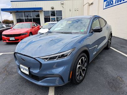 New 2024 Ford Mustang Mach-E Select w/ Comfort Package Lite