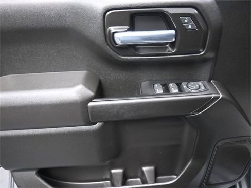 Used 2021 Chevrolet Silverado 1500 Custom image 5
