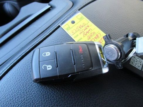 Used 2024 RAM 2500 Big Horn w/ Bed Utility Group image 26