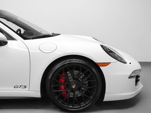 Certified 2016 Porsche 911 Carrera GTS RWD image 16