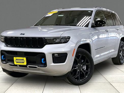 Used 2025 Jeep Grand Cherokee Limited 4xe AWD/4WD image 2
