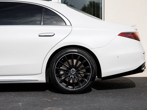 Used 2026 Mercedes-Benz S 580 4MATIC Sedan image 9