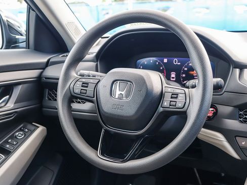 Certified 2025 Honda Accord SE image 16