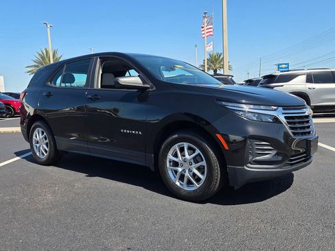 Certified 2023 Chevrolet Equinox LS AWD/4WD image 1