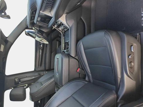 Used 2022 GMC Yukon XL Denali w/ Max Trailering Package image 13