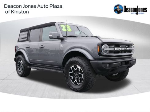 Used 2023 Ford Bronco Outer Banks image 1