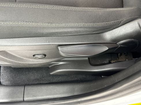 Used 2020 Chevrolet Trax LT image 22