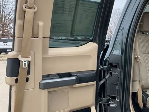 Used 2015 Ford F150 XLT w/ Equipment Group 301A Mid image 15