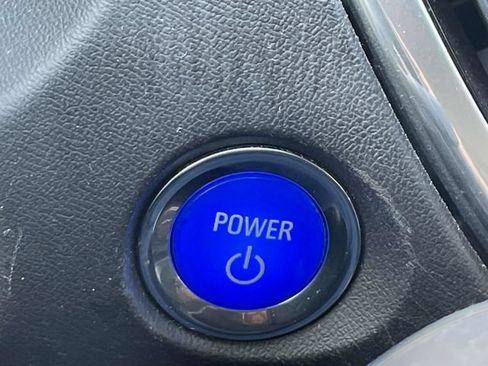 Used 2017 Chevrolet Volt Premier w/ Driver Confidence II Package FWD image 37