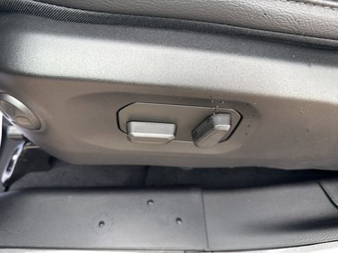 New 2025 Jeep Gladiator Sport w/ Premium Package image 15